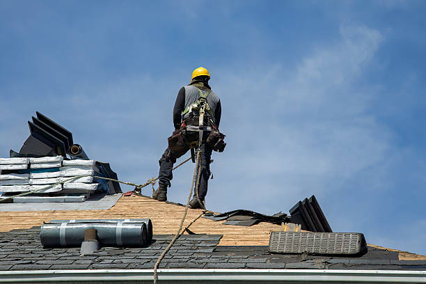 Professional Gutter Installation technician working in Leeds, ME